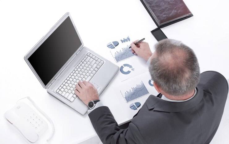 Аналитик после 142 отказов